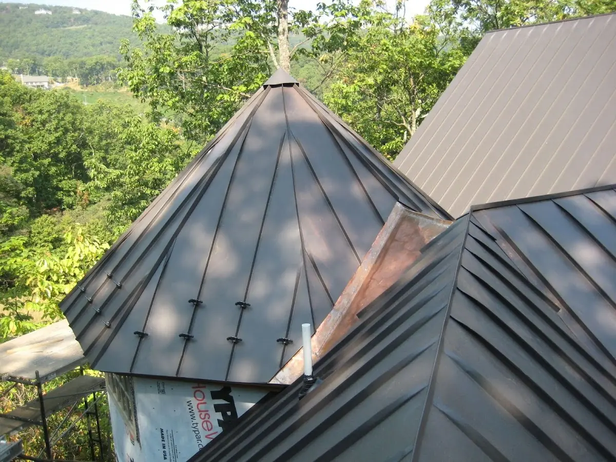 Professional Gutter Cleaning by Craftsman Roofing in East Hawthorne